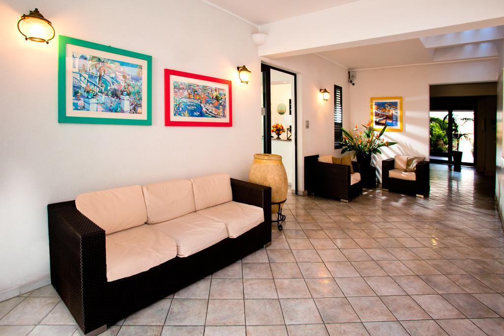 Residence Sant'Anna Pietra Ligure Eksteriør bilde